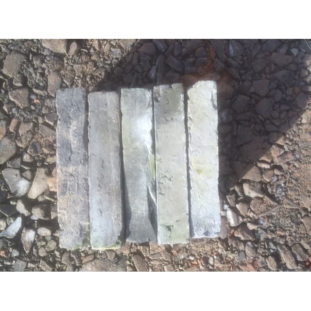 Oude Metselstenen: Blauwgesmoorde vechtformaten